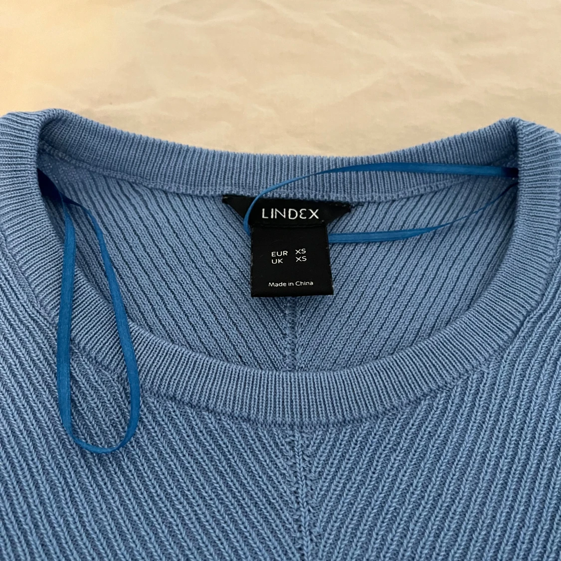Ljusblå ribbad tröja  - 2