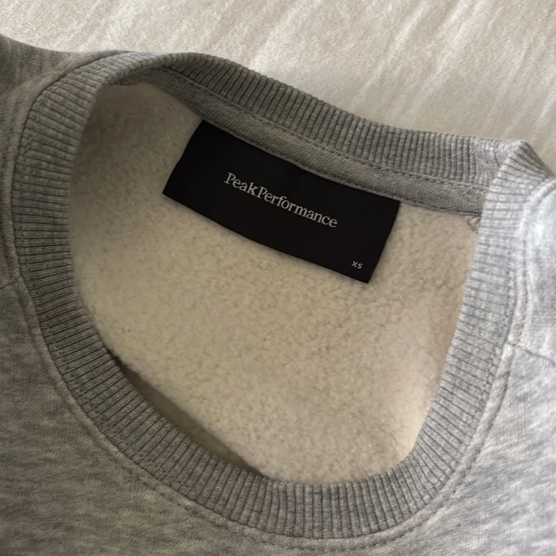 Grå Peak Performance sweatshirt XS - 2