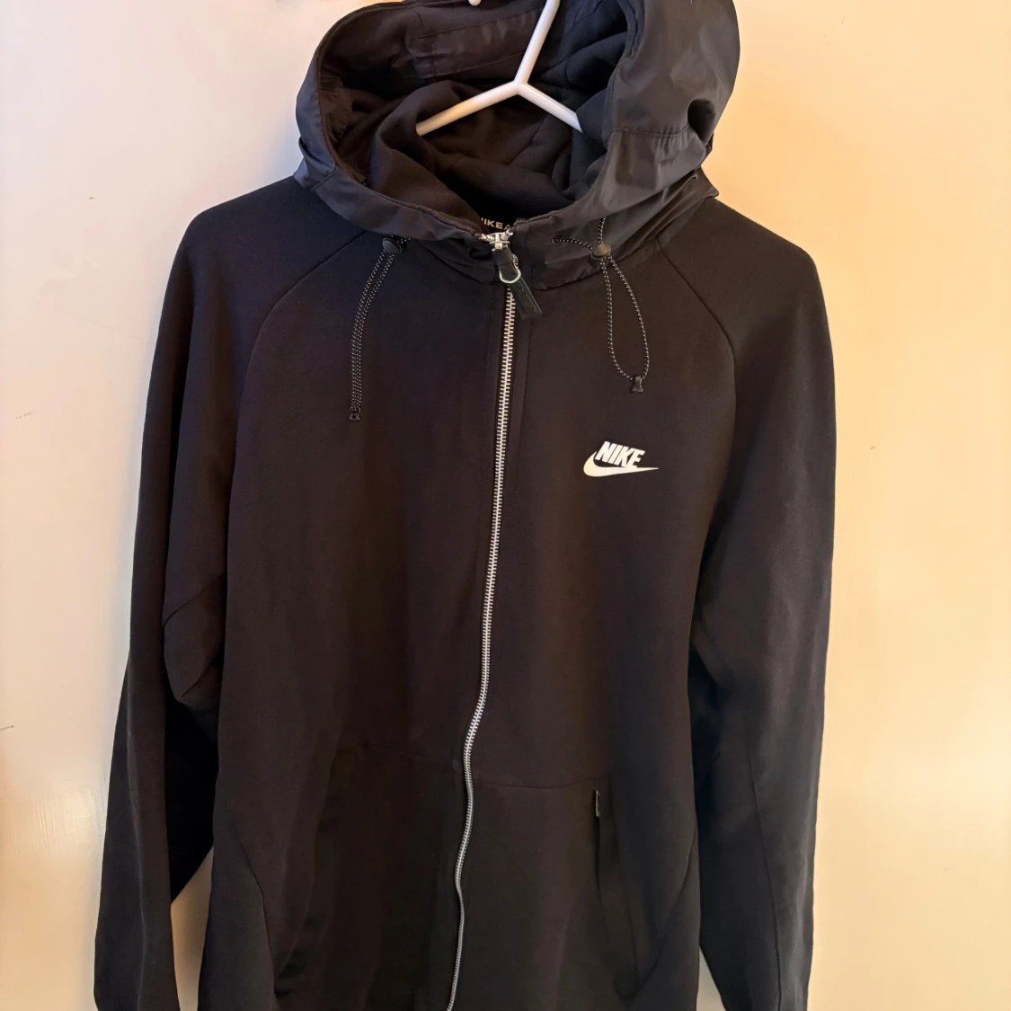 Svart Nike Air Max hoodie size M - 1