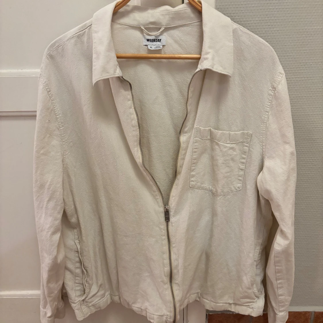 Beige overshirt