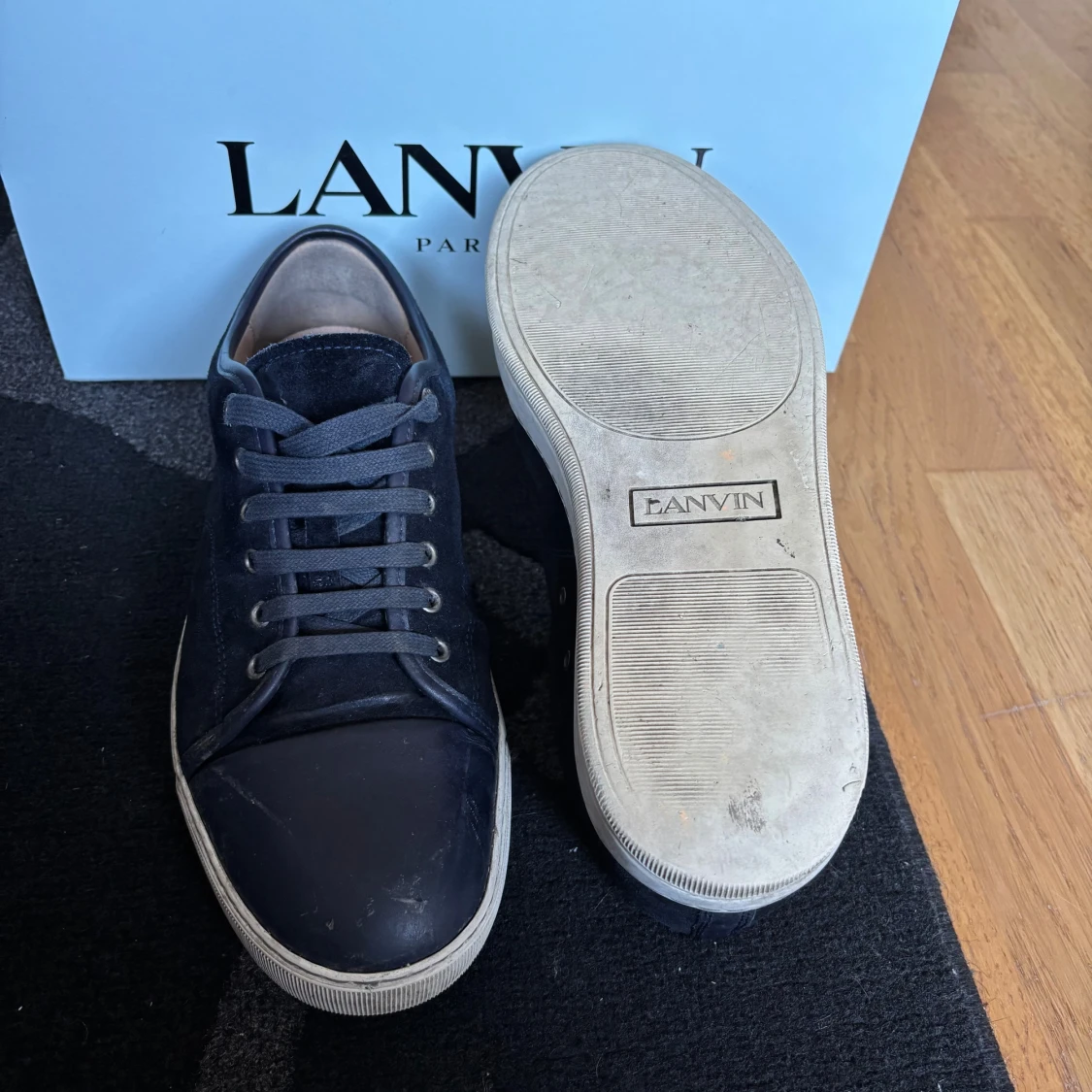 Mörkblå sneakers från Lanvin - 2