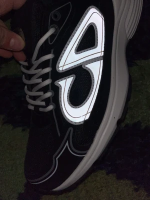 Riktigt feta skor  - Säljer dessa har aldrig haft nån nytta av dem, har testat dem en gång💪🏽 skriv om ni har frågor🔥 pris kan diskuteras vid snabb affär🫡