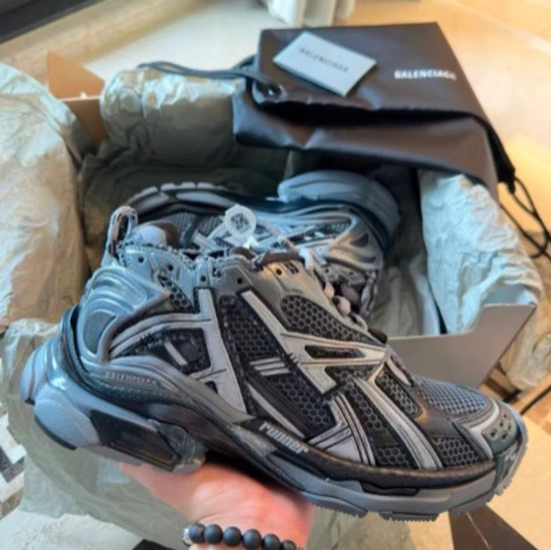 Ba*enci*ga runners - 2