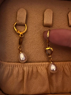 Örhängen - Egengjorda. Rostfritt stål 