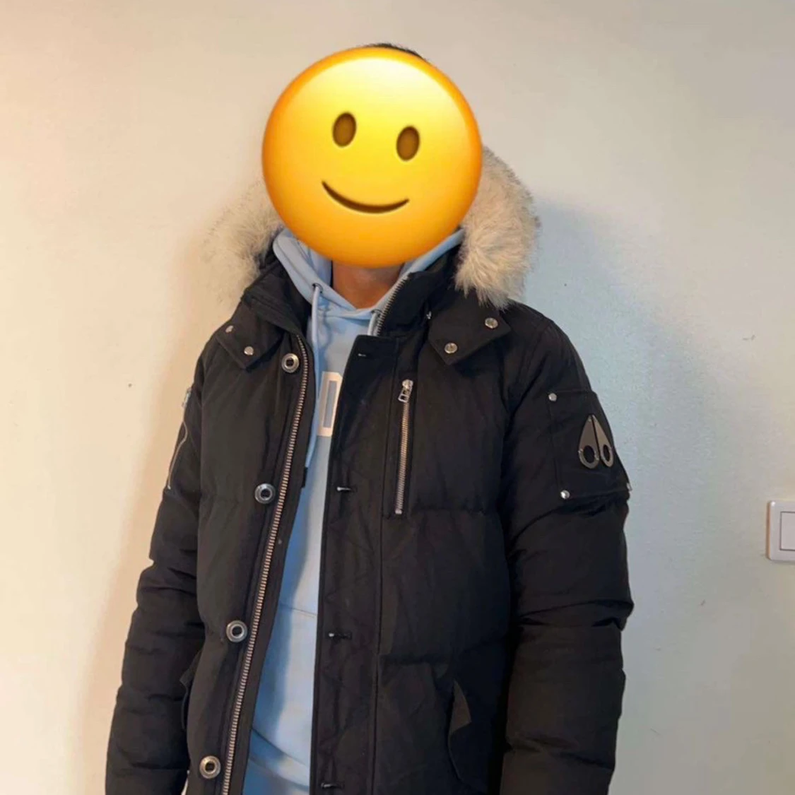 Svart dunjacka med päls från Moose Knuckles - 4