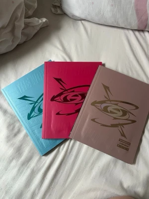 Ateez the world album (utan pc) - Har tappat intresset för ateez tyvärr så försöker sälja lite album. Dessa kommer med alla inclusions men tyvärr inte the pcs kan däremot sälja de också vid önskan (ca 30kr st) 