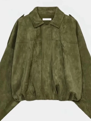 Zara jacka  - Säljer den populära Zara jackan i khaki färg. Den är slutsåld och väldigt eftertraktad. Skicka gärna prisförslag! Aldrig använd.