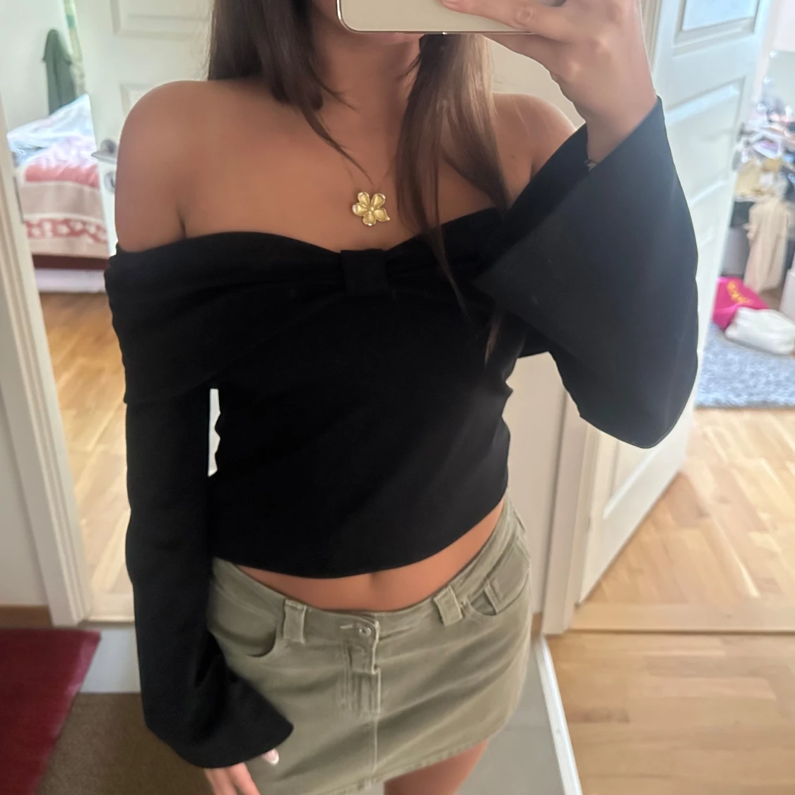 Off shoulder blus