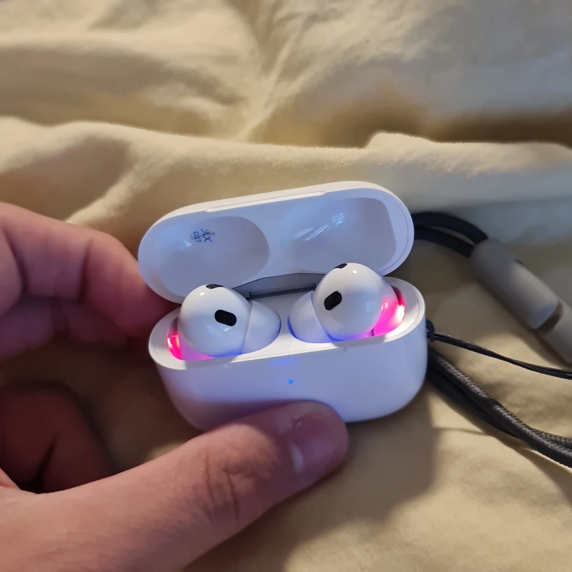 AirPods Pro (USB-C, 2nd generation) - 4