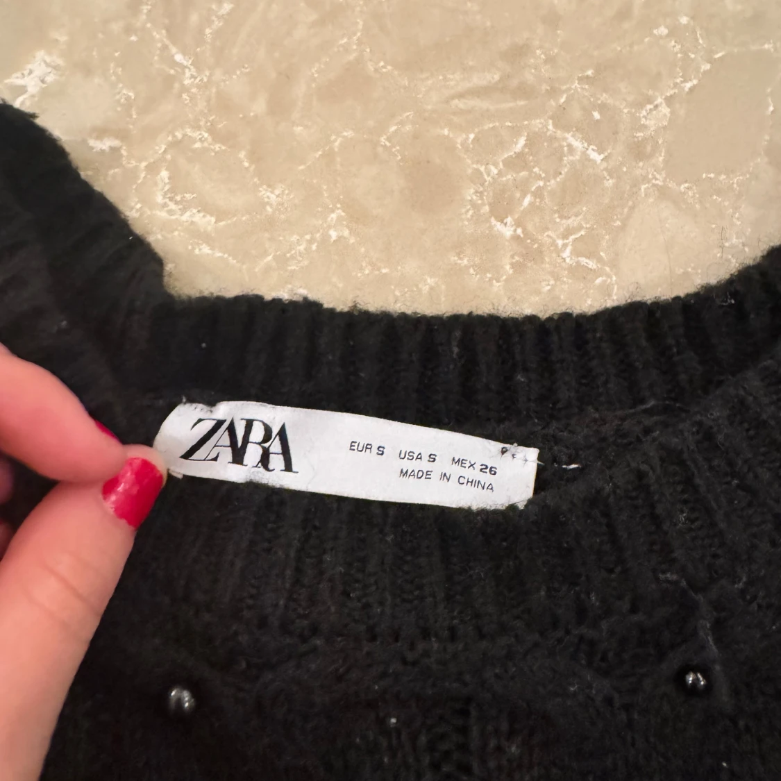 Stickad tröjor med pärlor - 3