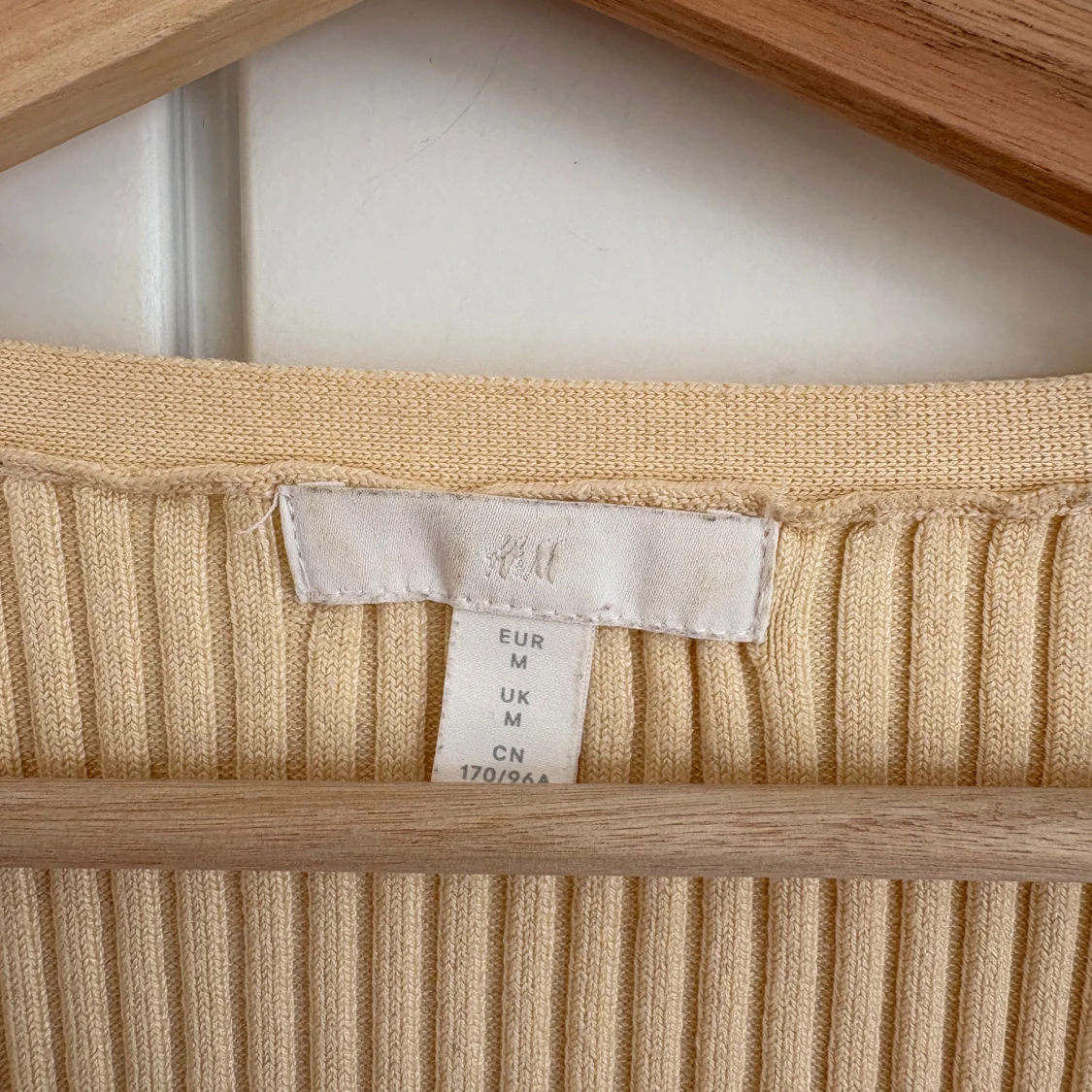 Beige ribbad kofta från H&M - 3