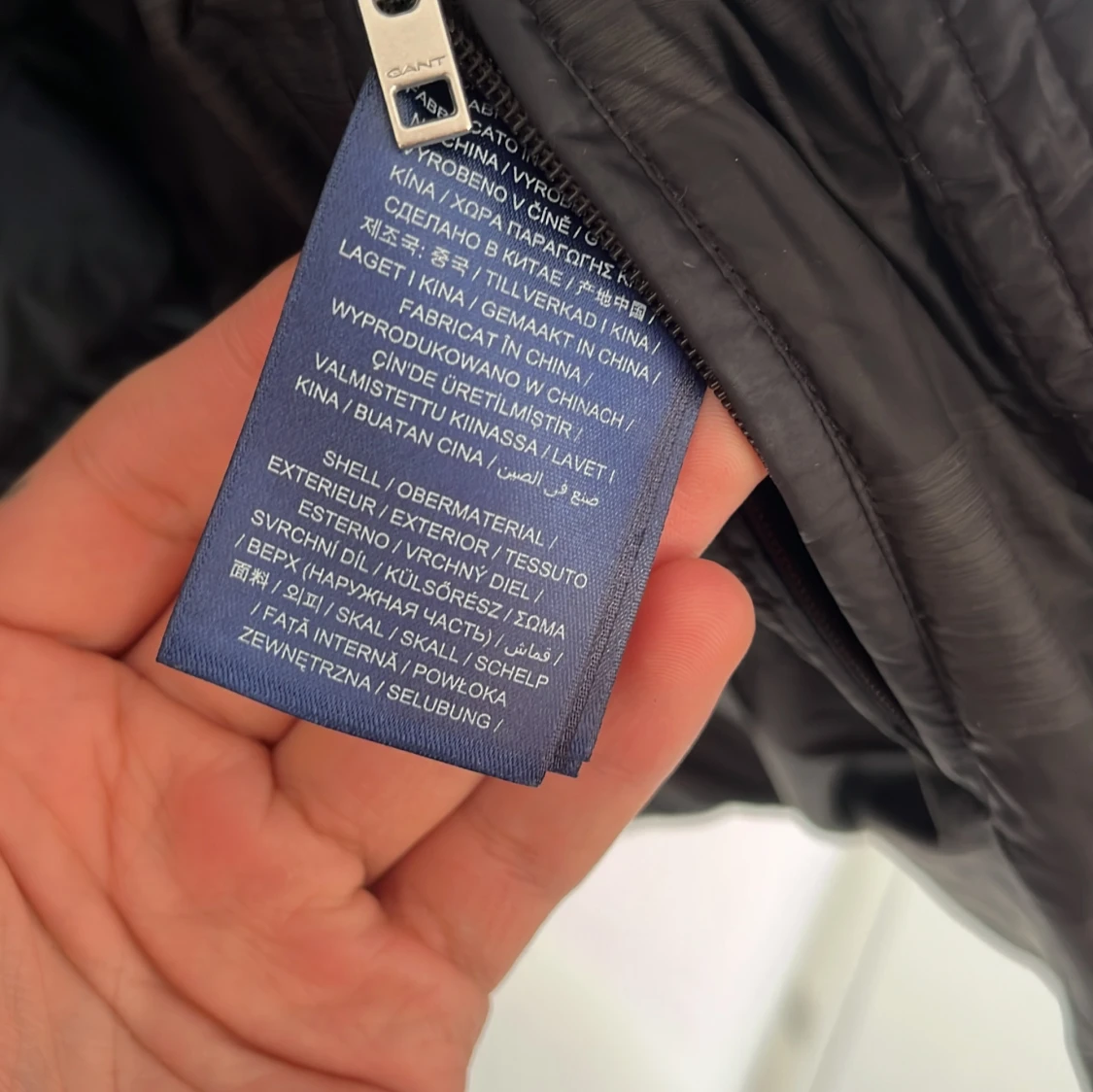 Svart dunväst från Gant, Small - 4