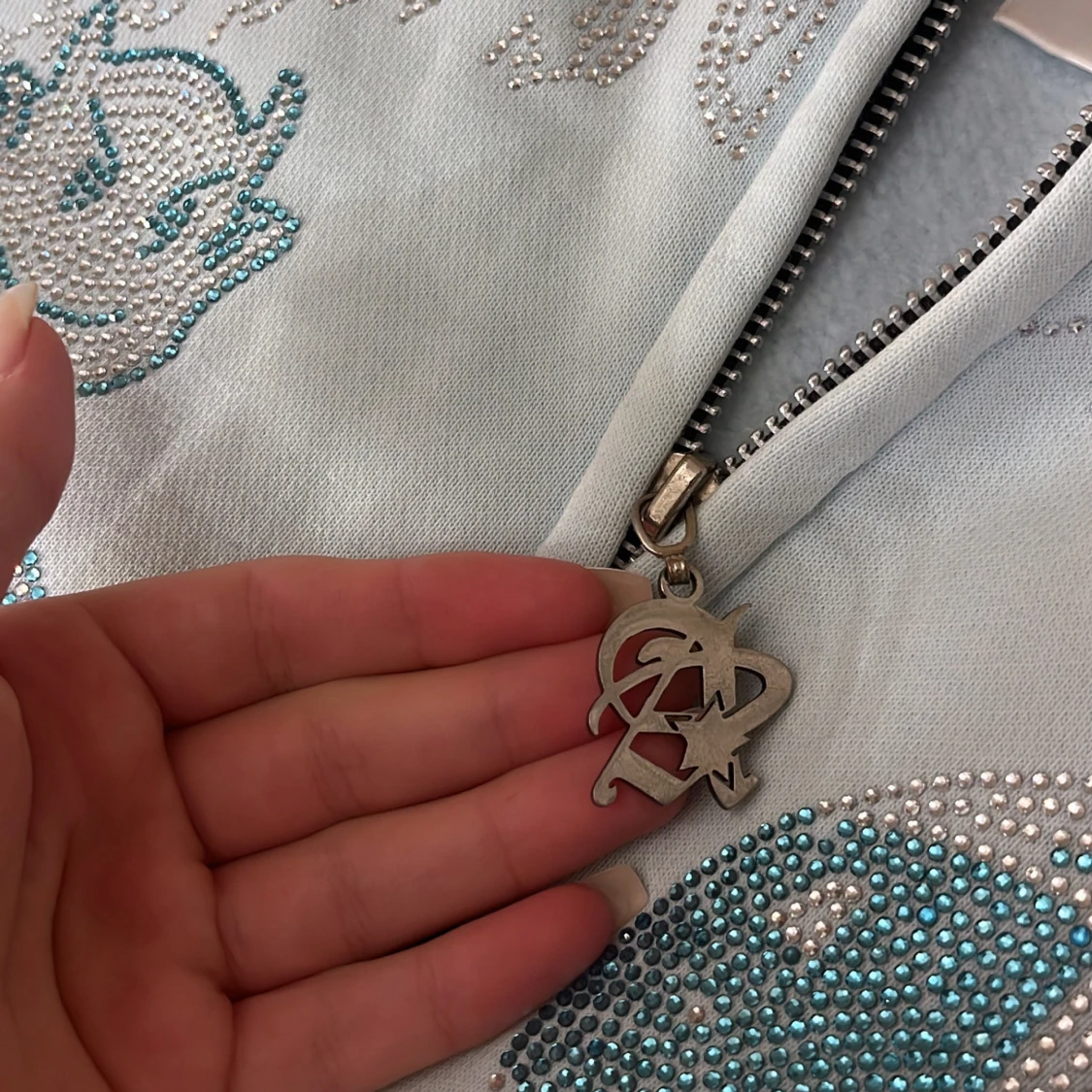 Ljusblå hoodie Aim For The Moon XS - 3