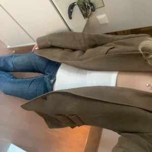 Brun mocka kavaj - Köpte denna för 500kr förra veckan! 