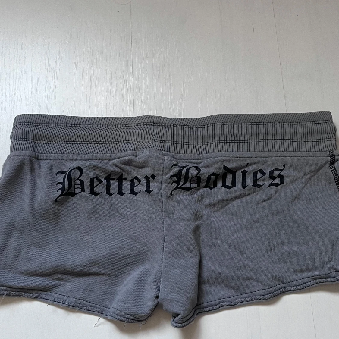 Gråa Better Bodies shorts  - 1