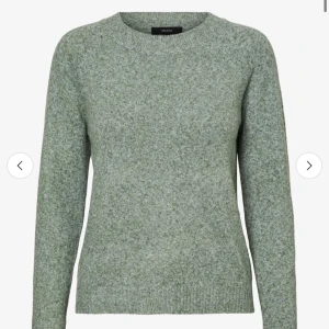 Grön stickad tröja från Vero Moda - Söt och Mysig grön stickad tröja från Vero Moda. Helt okej mycket använd! Passar till allt och fin nu till hösten🍁💚