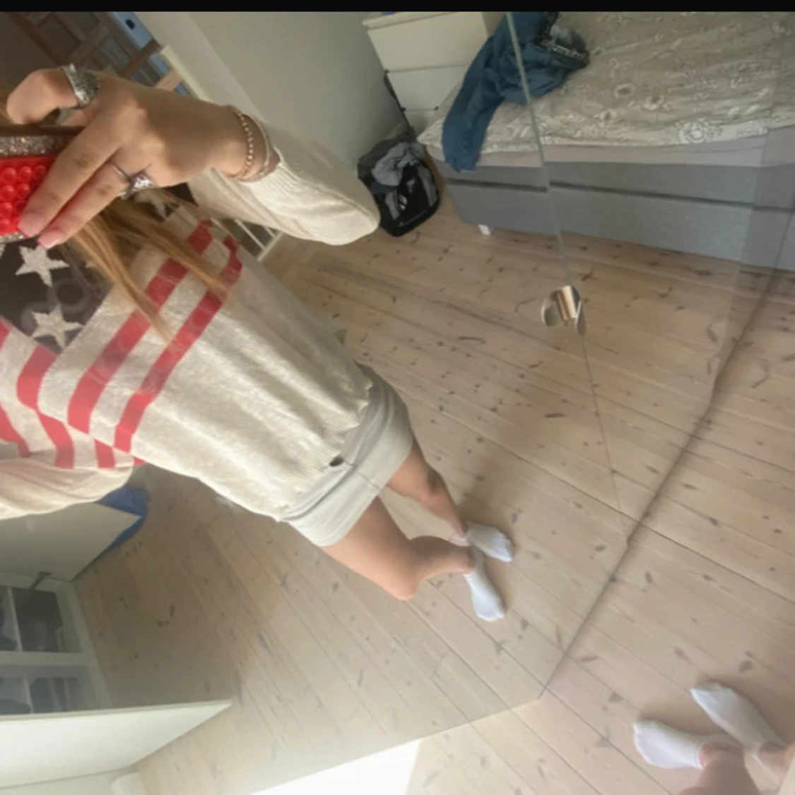 Vit stickad tröja med USA-flagga - 1