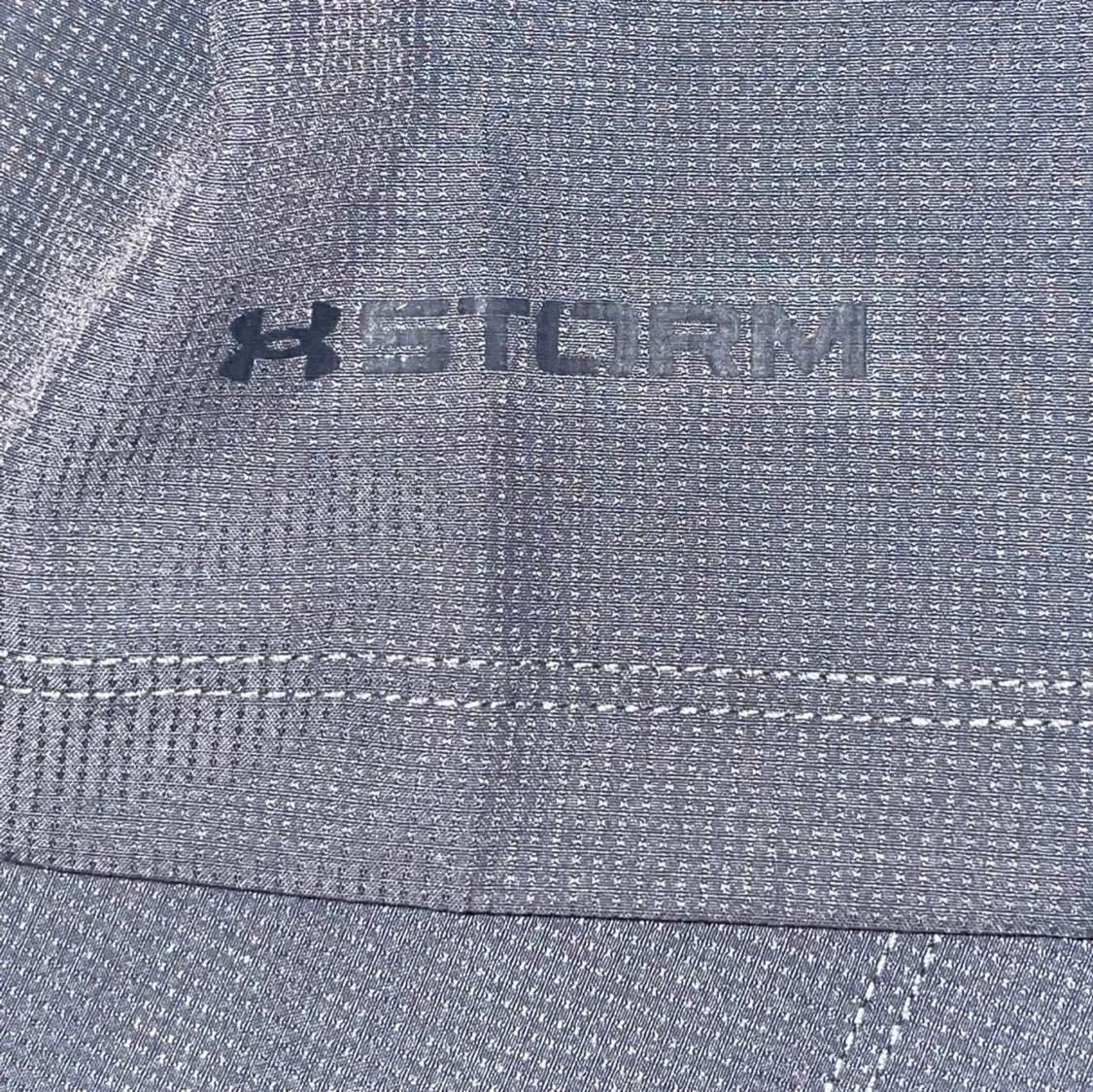 Svart vindjacka från Under Armour M - 3