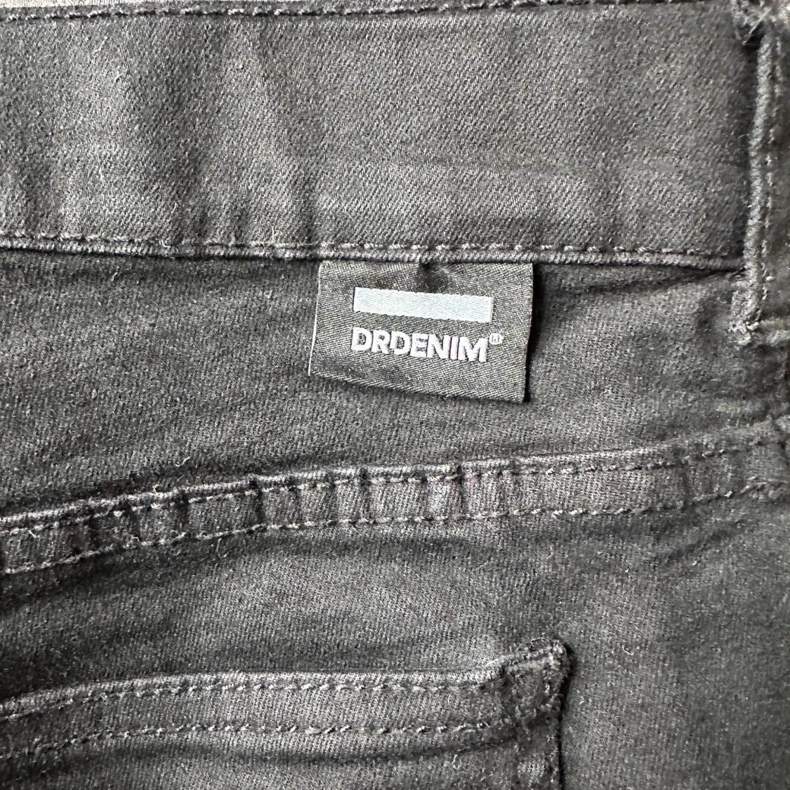 Svarta bootcut jeans från Dr Denim - 2