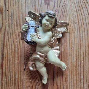 Ängel figur - ängelprydnad i guld och vitt, 
