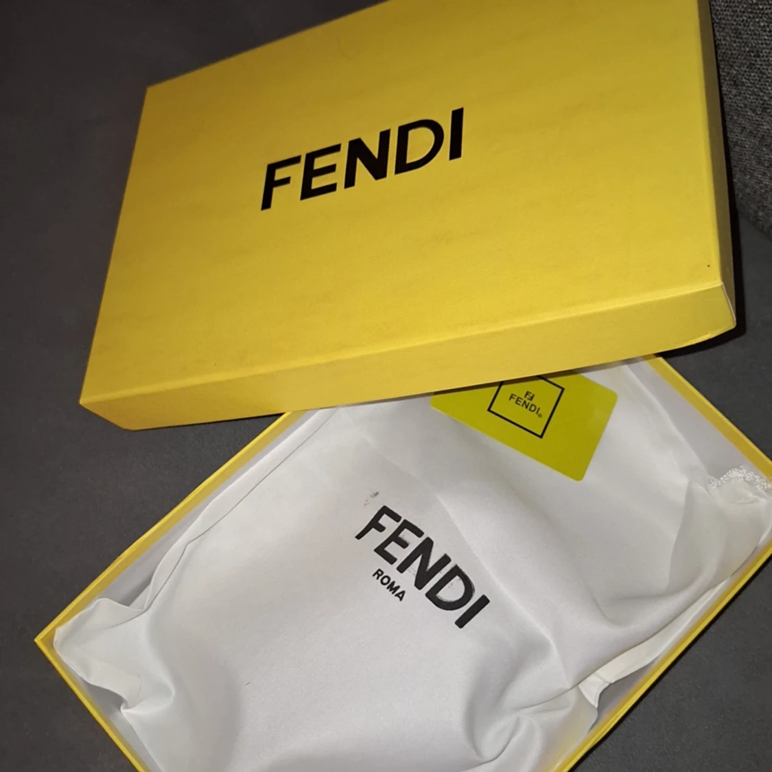 Vit keps från Fendi i bomull - 1