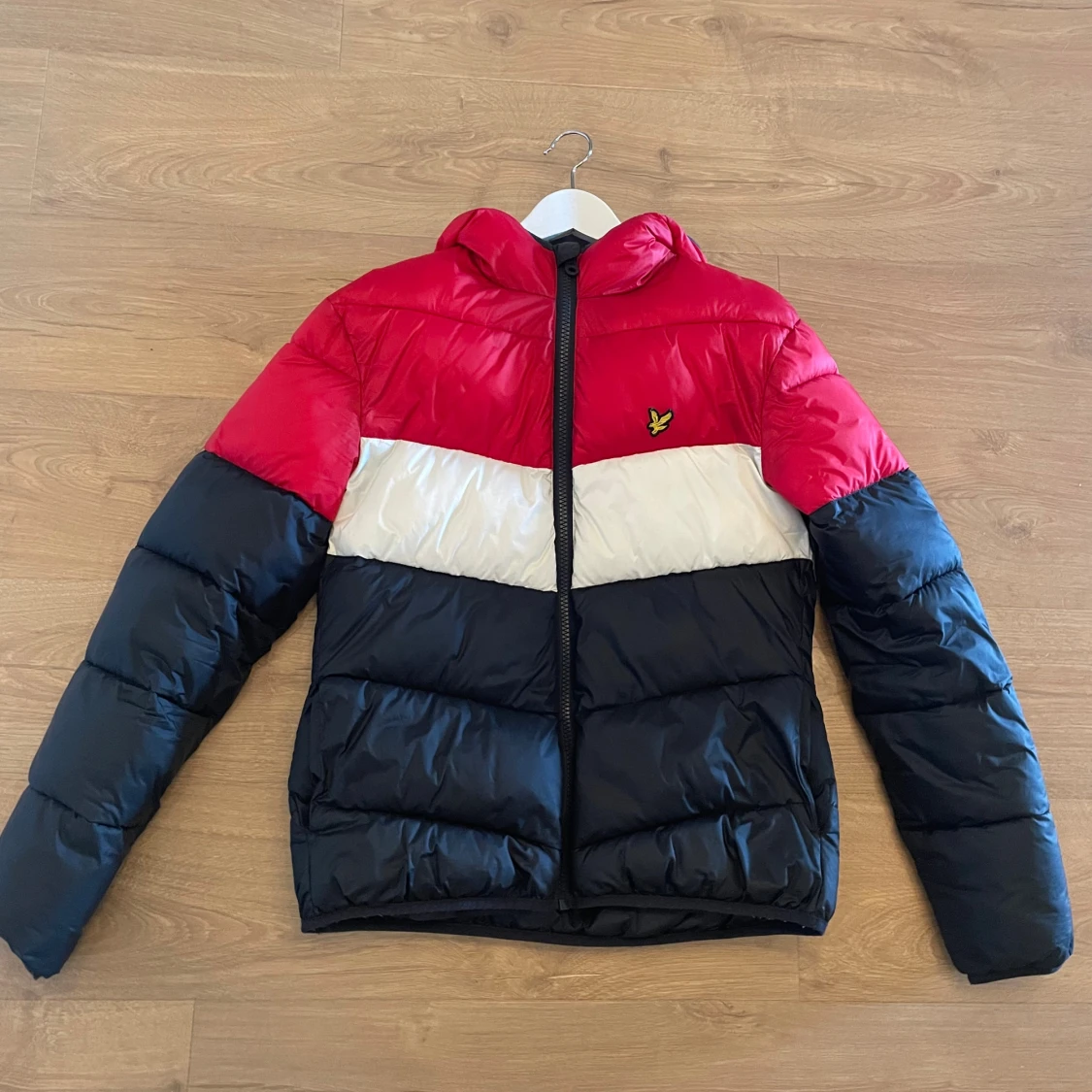 Pufferjacka från Lyle & Scott