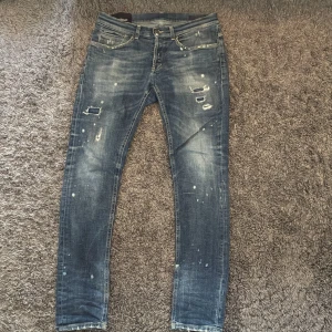 Blå dondup jeans - Storlek/31, skick 8/10