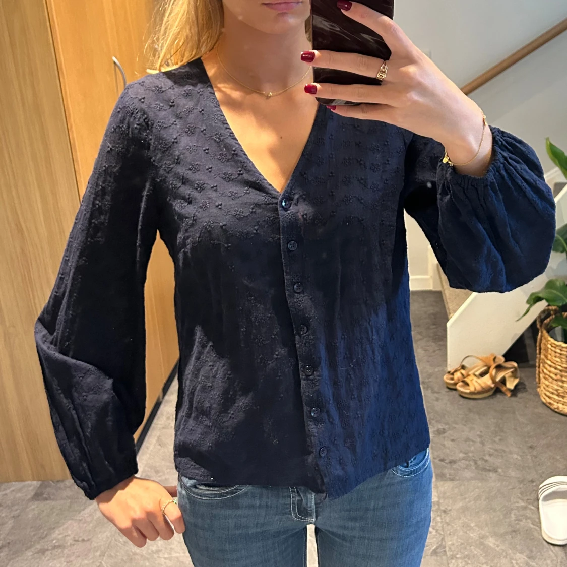 Söt mörkblå blus - 3