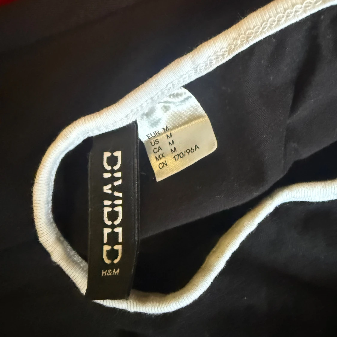 Svart kortklänning från H&M Divided - 2