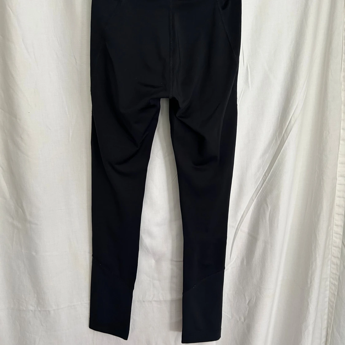 Svarta träningsleggings från SOC - 1