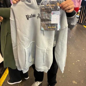 Ljusgrå Palm Anǥels hoodie - Pris kan diskuteras vid snabb affär