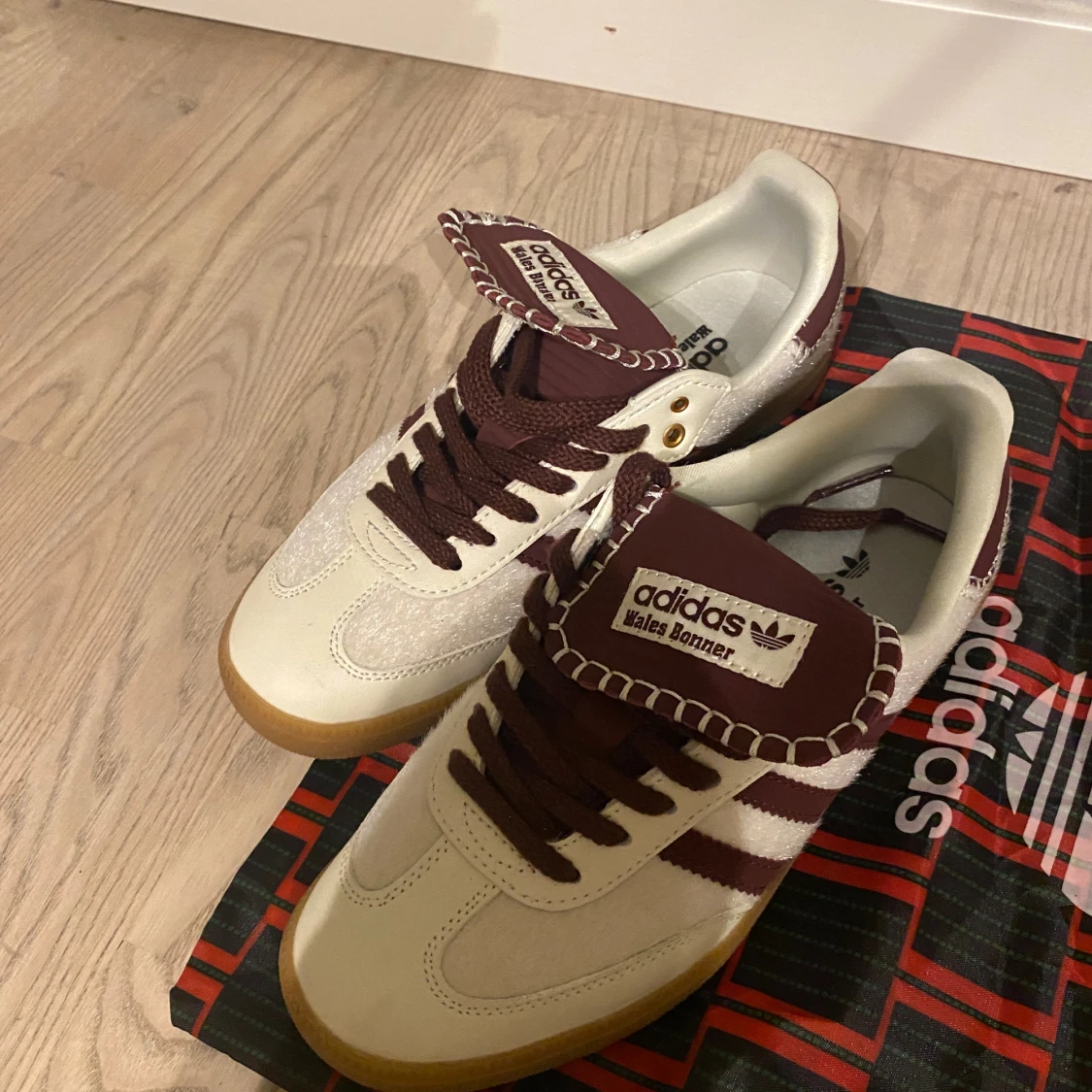 Adidas Samba Wales Bonner vinröd/vit - 2