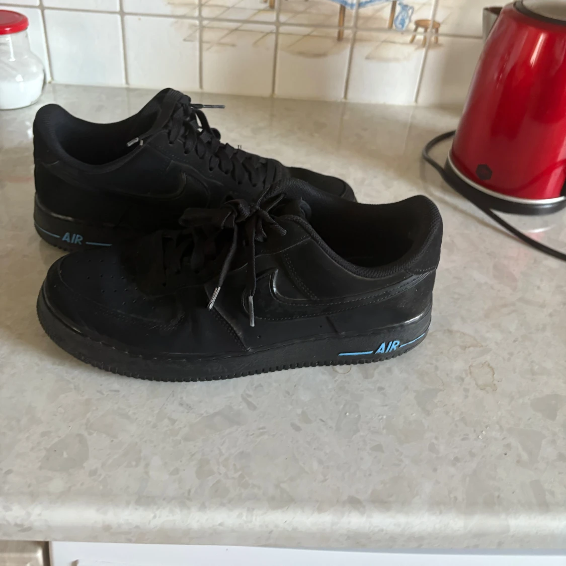 Nike Air Force 1 svarta sneakers