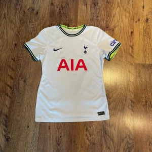 Tottenham tröja Son  - Storlek Xs slim fit | Bra skick | Först till kvarn
