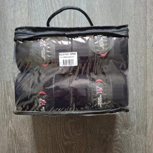 Svarta benlindor från Mountain Horse - Superfina benlindor från Mountain Horse, alldrig använda inte ens uppackade⭐️ Lägg gärna ett bud på ett pris som ni tycker är rimligt.