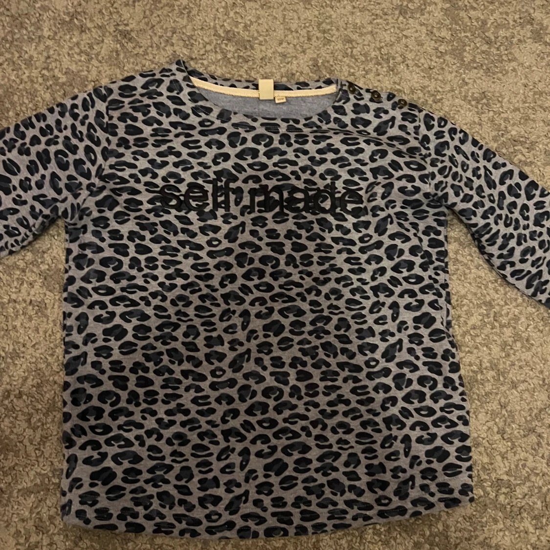 Leopardmönstrad tröja från Dreams