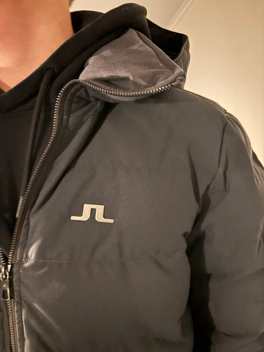 Svart pufferjacka från J.Lindeberg - 2