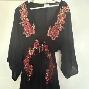 A nice dress - Good quality , never worn 