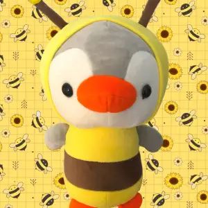 En kawaii pingvin i bi outfit<3