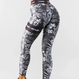 Stronger tights pompeii  - Sjukt snygga och bekväma tights från stronger i färgen pompeii. 