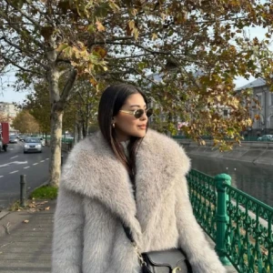 Pälsjacka  - Pälsjacka från Zara storlek s, inga defekter!