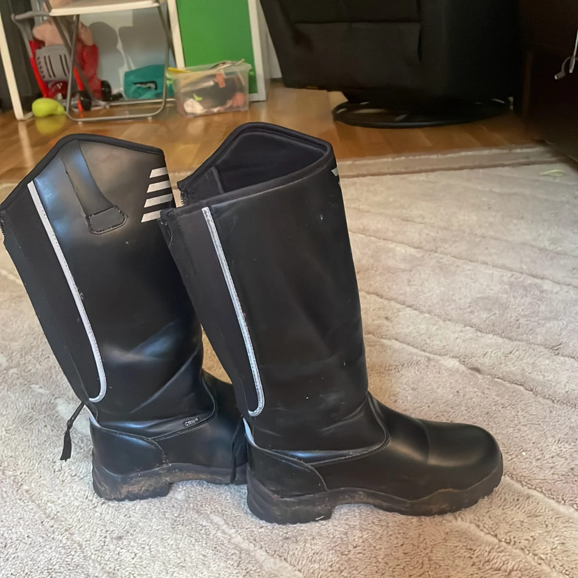 Ridstövlar storlek 34 - 90