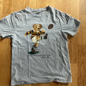 Polo bear t-shirt - Helt utan skador polo bear t-shirt 