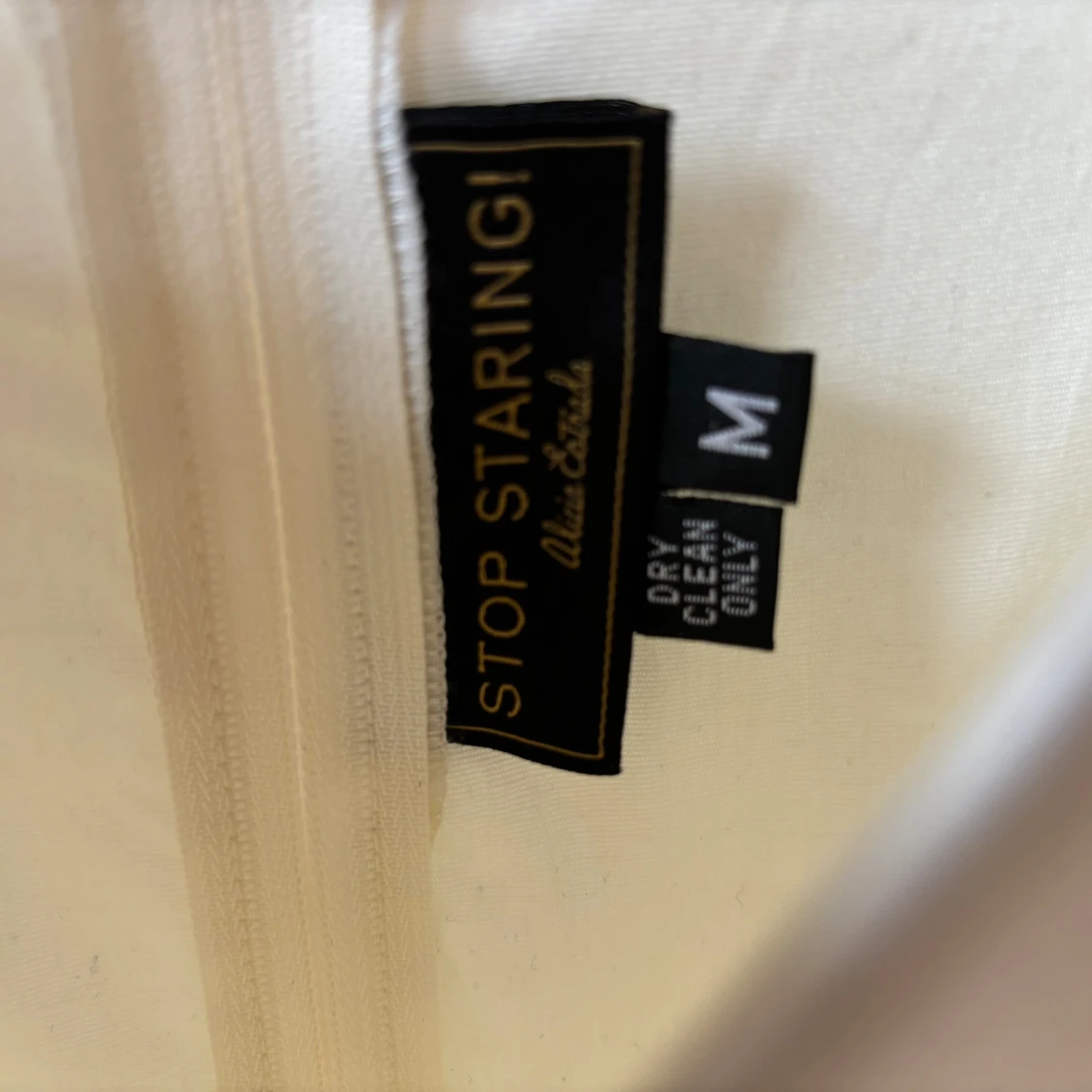 Vit klänning med rosetter, Stop Staring! - 91