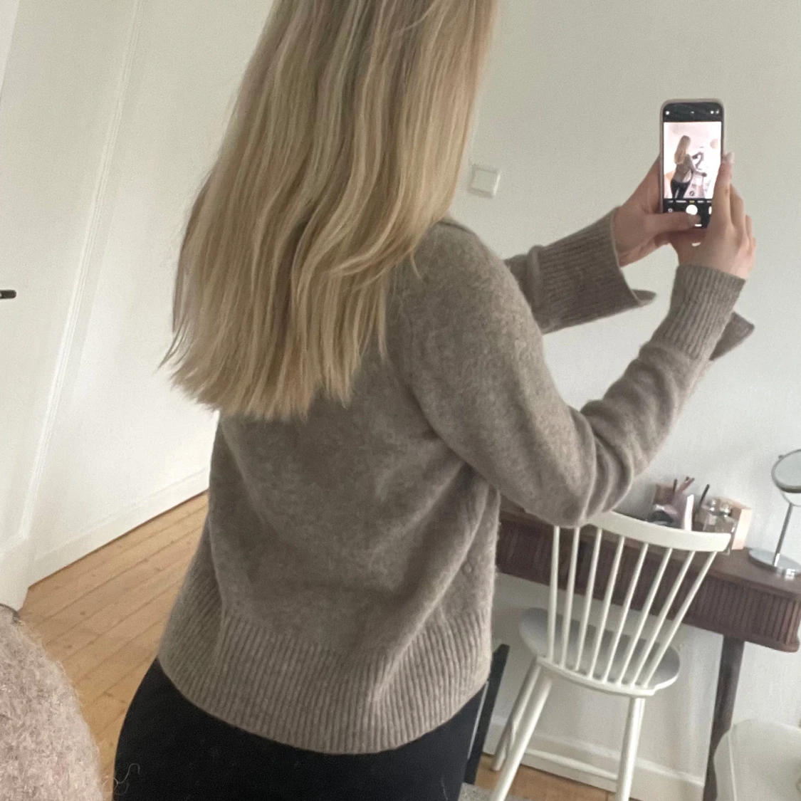 Så fin beige  stickad tröja från twist & tango, strl S - 90