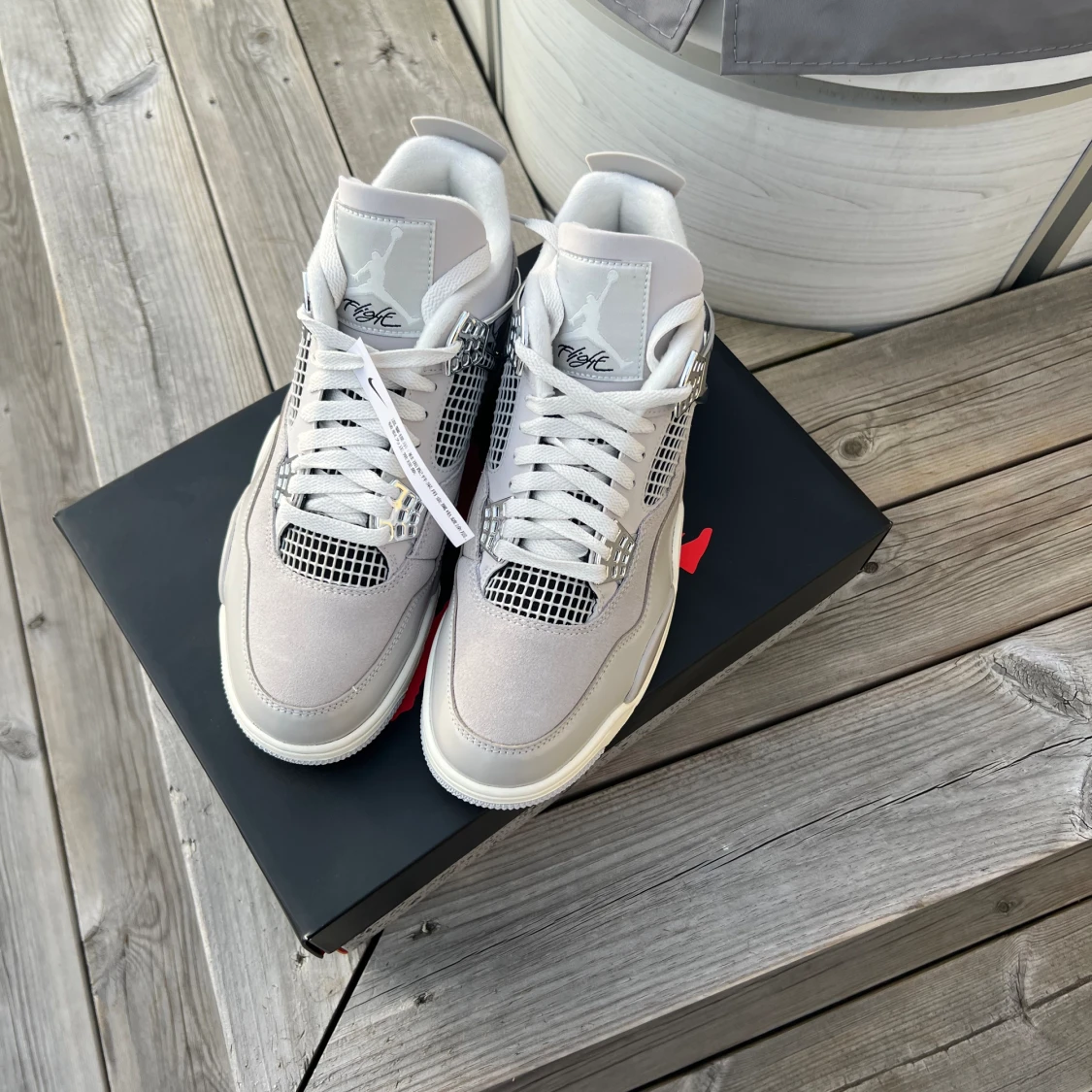 Jordan 4 Frozen Moments  - 90