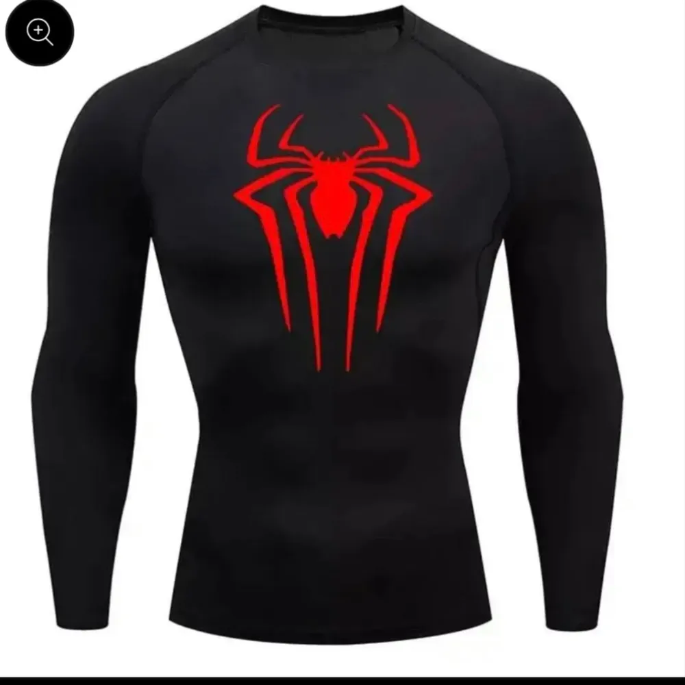 Säljer en fin spiderman tröja i helt nytt skick. Ej använd. . Sport & träning.