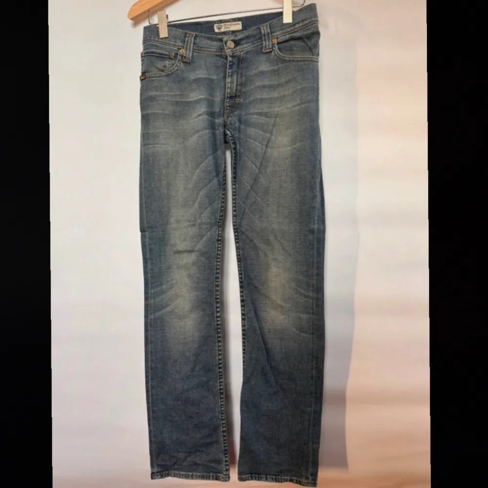 Snygga Tiger Of Sweden Jeans i storlek 30/32. Tveka inte att skriva ifall du undrar nått! . Jeans & Byxor.