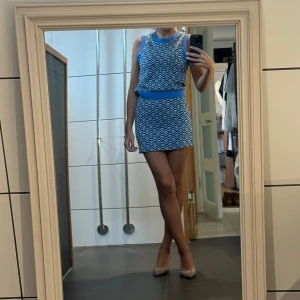 Blått set 💙 - Gulligt blått set 💙 Bra skick 💙toppen är i storlek S och kjolen i storlek Xs💙