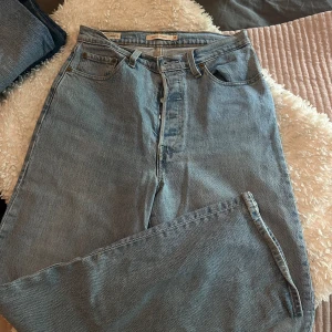 Levis Jeans 501 - Snygga 501 från Levis  Stl28 